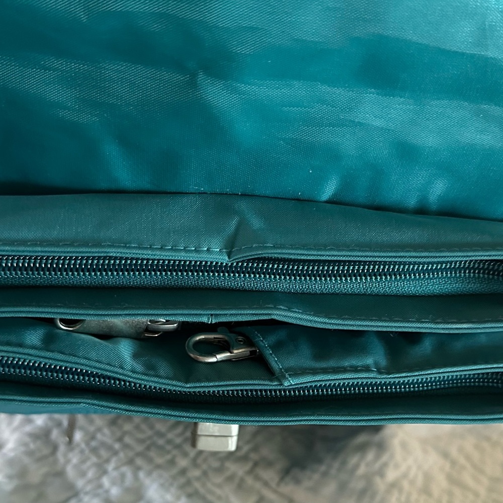 Magellan’s Crossbody That Transforms To Backpack … - image 2